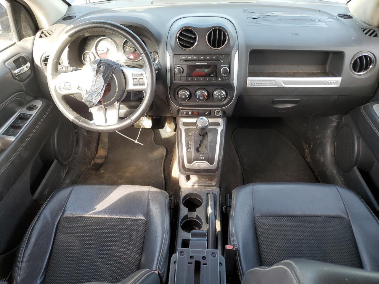 2014 Jeep Compass Latitude - zdjęcie 8