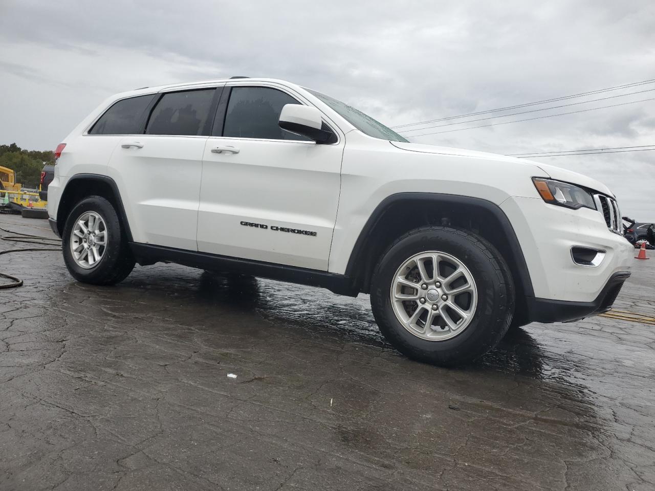2018 Jeep Grand Cherokee Laredo - zdjęcie 4