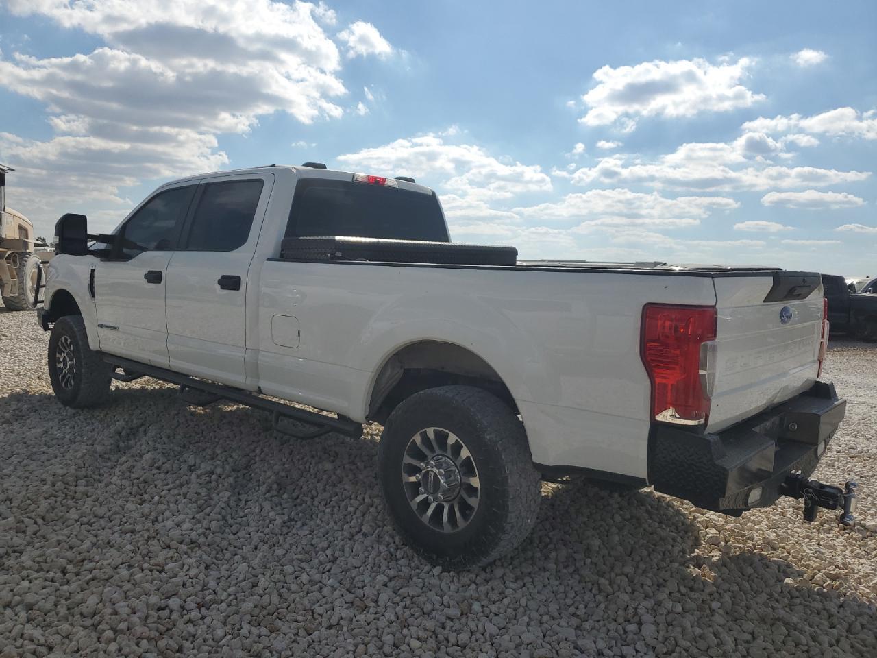 2022 Ford F250 - zdjęcie 2