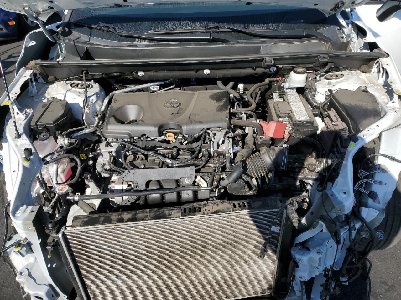 2020 Toyota RAV 4 - zdjęcie 12