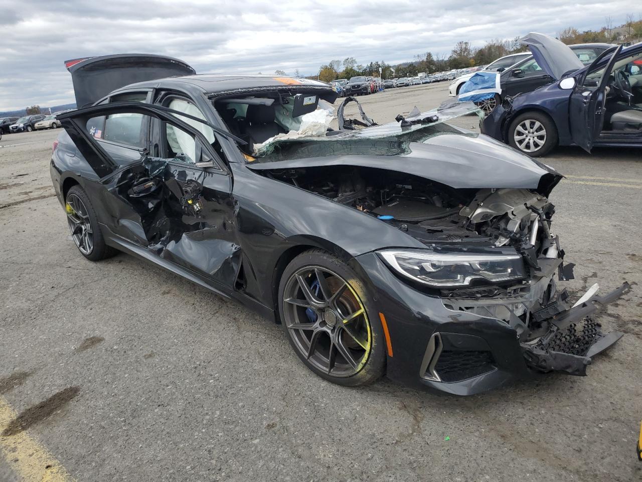 2020 BMW Seria 3 - zdjęcie 4