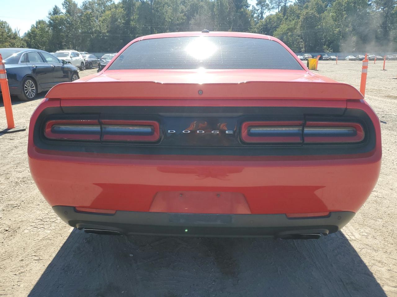 2020 Dodge Challenger R/T - zdjęcie 6