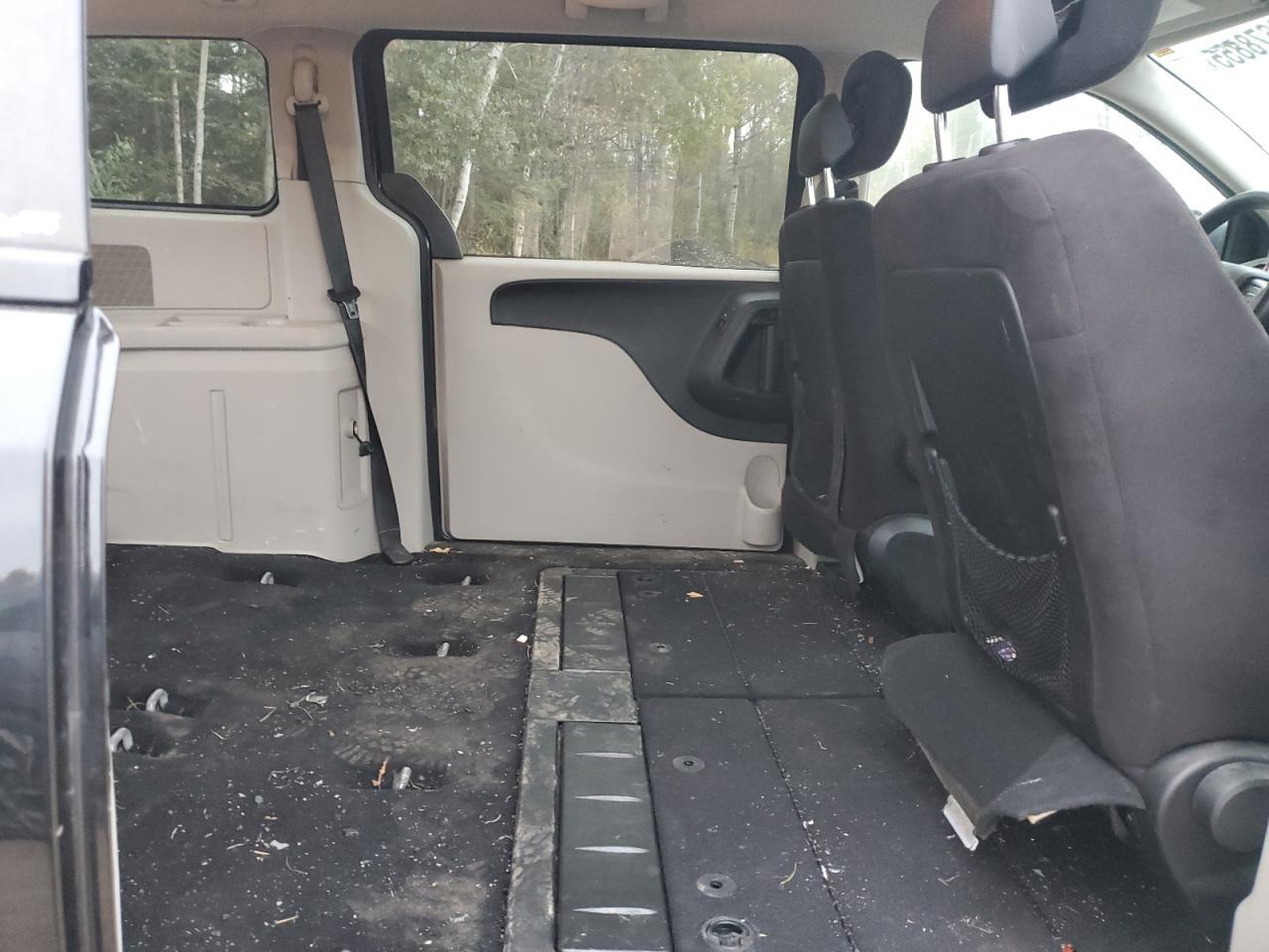 2013 Dodge Caravan - zdjęcie 11