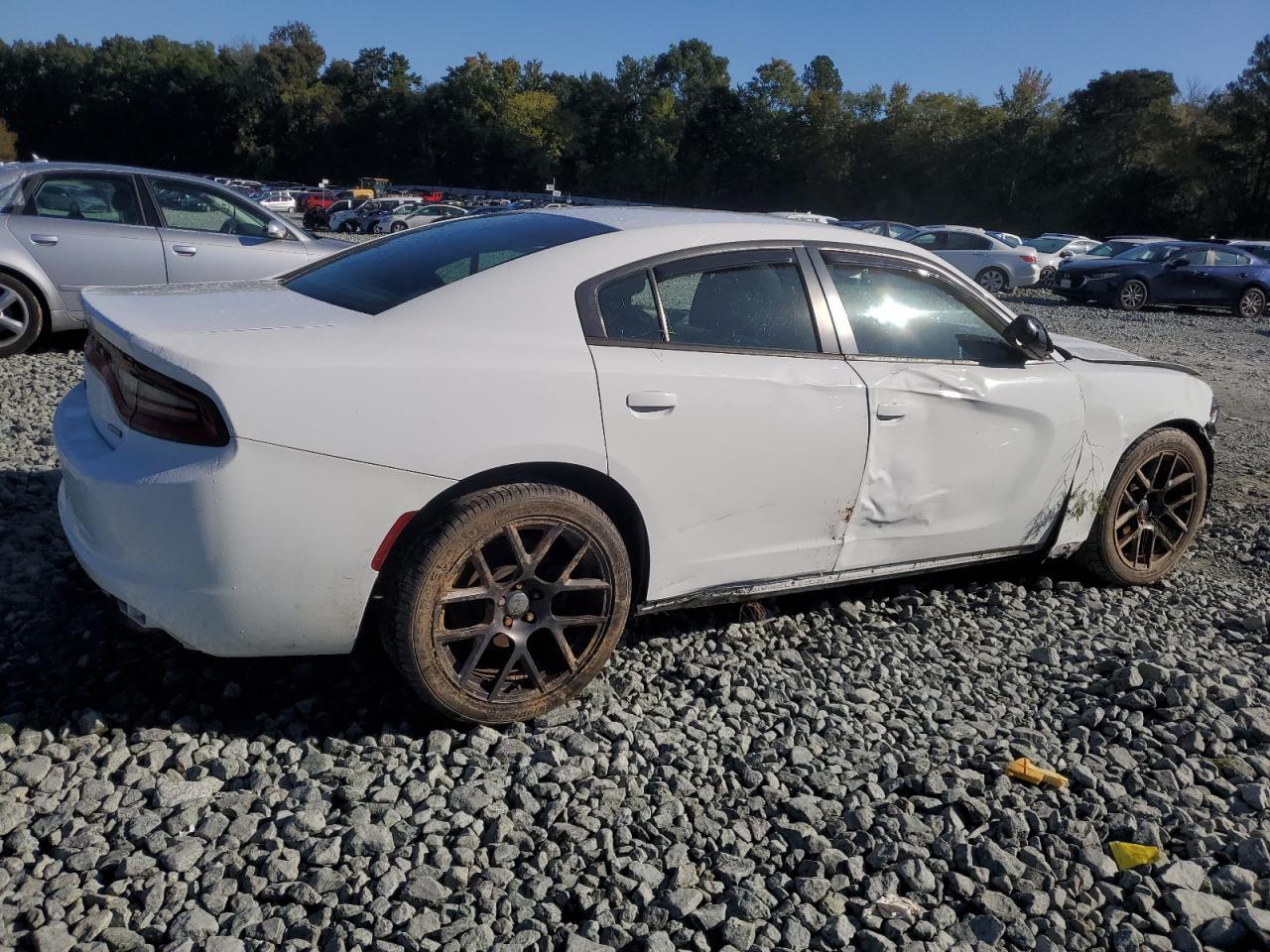2015 Dodge Charger - zdjęcie 3