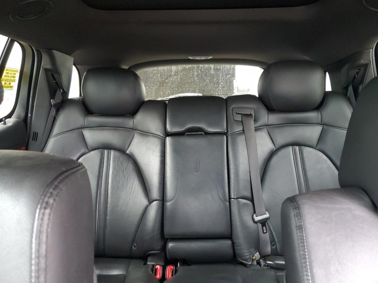 2016 Lincoln Mkt - zdjęcie 10