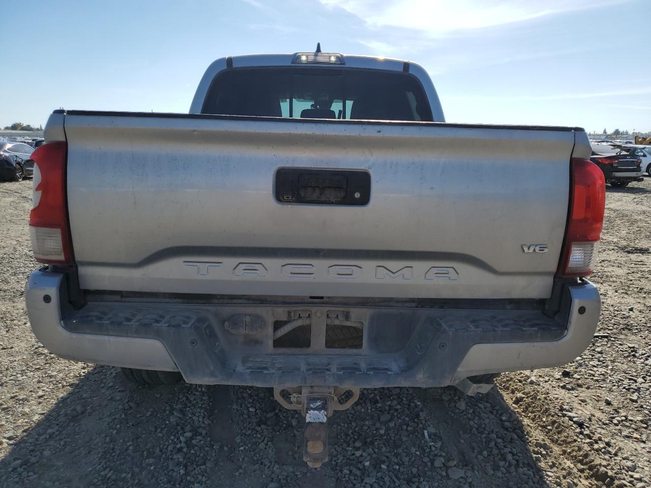 2019 Toyota Tacoma - zdjęcie 6