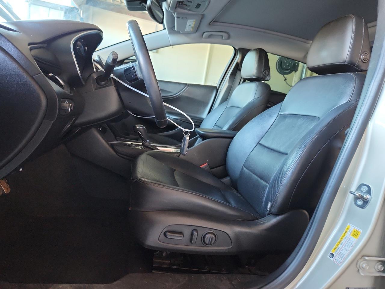 2016 Chevrolet Malibu Premier - zdjęcie 7