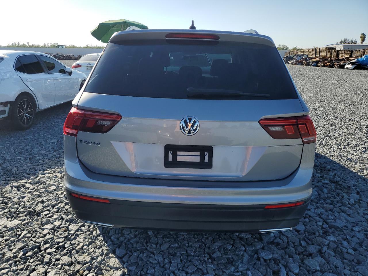 2021 Volkswagen Tiguan - zdjęcie 6