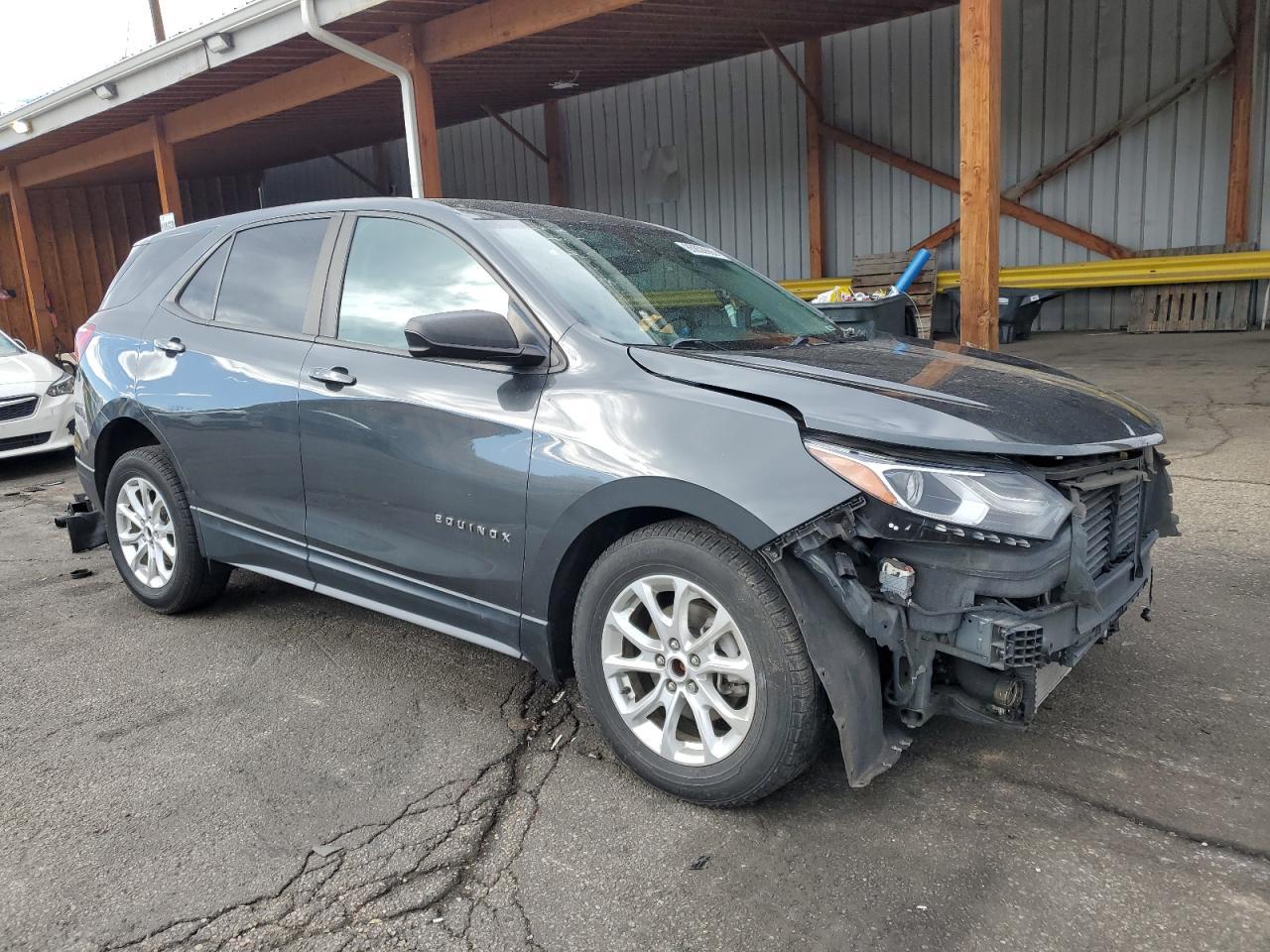 2020 Chevrolet Equinox Ls - zdjęcie 4