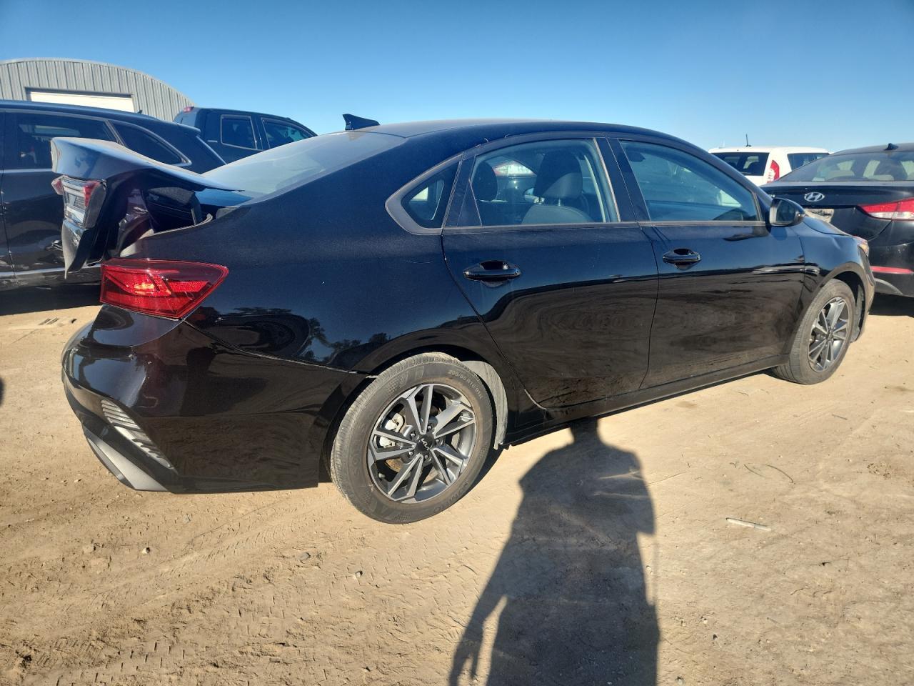 2023 Kia Forte Lx - zdjęcie 3