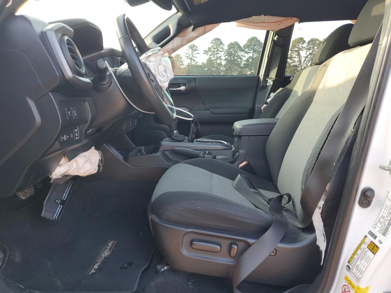 2020 Toyota Tacoma - zdjęcie 7