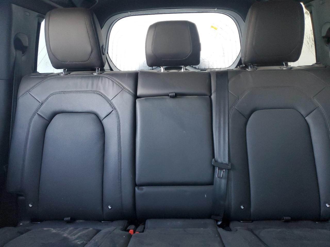 2023 Land Rover Defender - zdjęcie 10