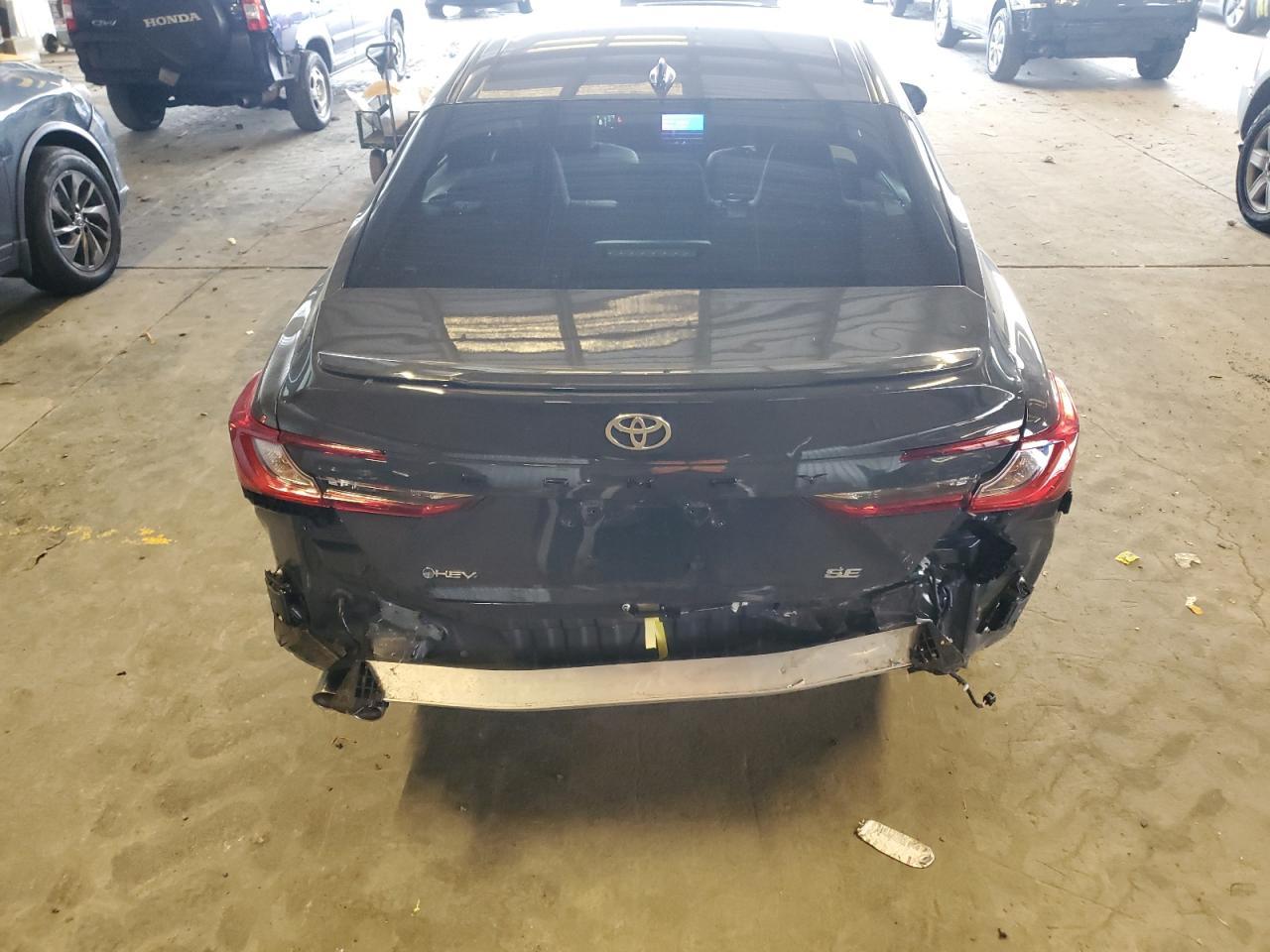 2025 Toyota Camry - zdjęcie 6