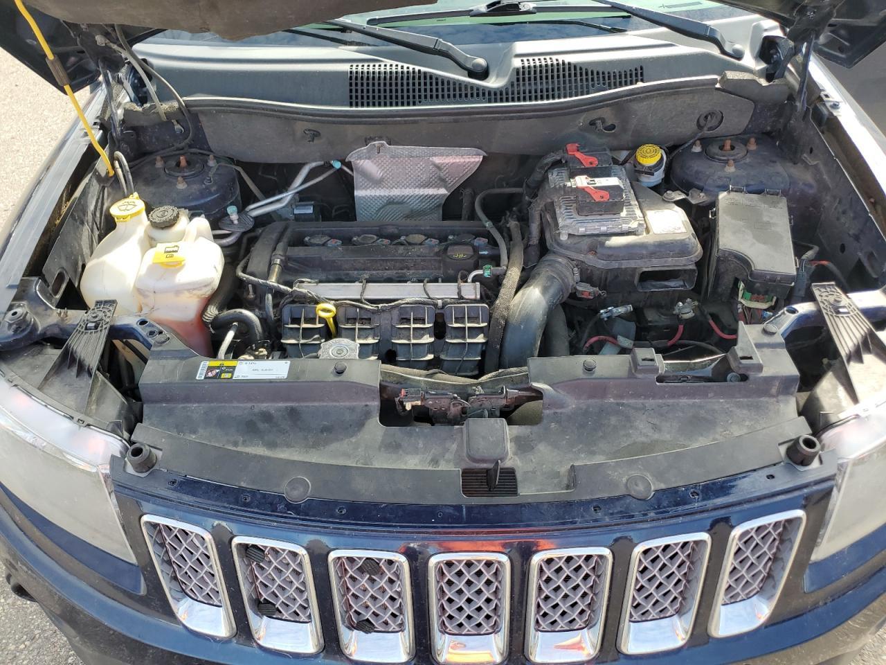 2014 Jeep Compass Latitude - zdjęcie 11