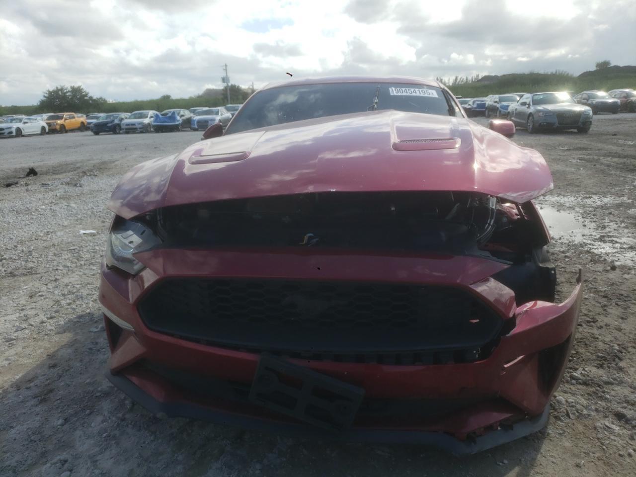 2018 Ford Mustang - zdjęcie 5