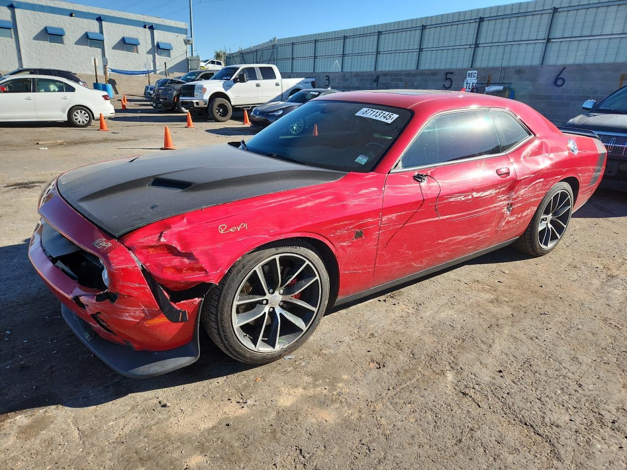 2016 Dodge Challenger - zdjęcie główne