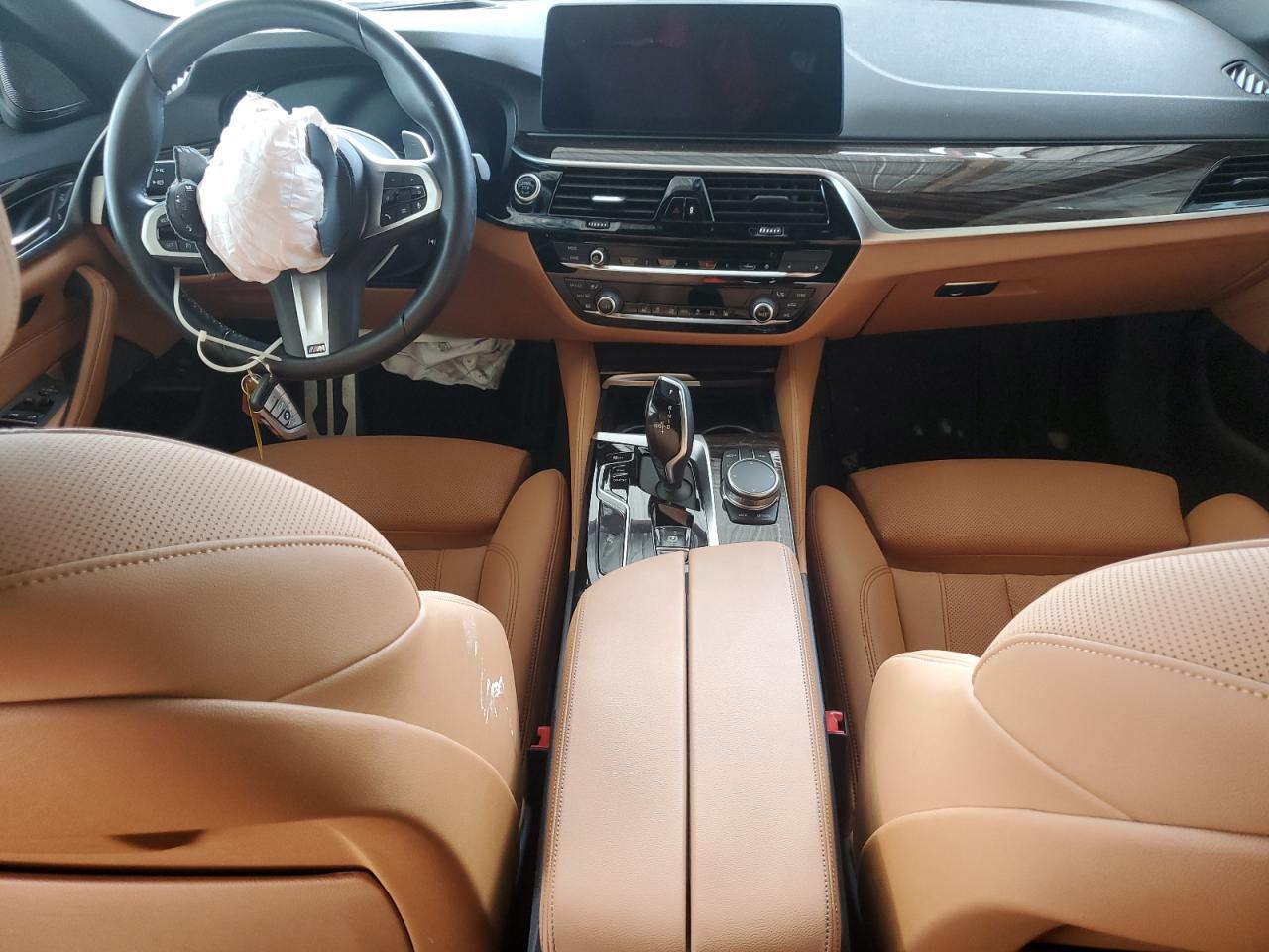 2023 BMW Seria 5 - zdjęcie 8