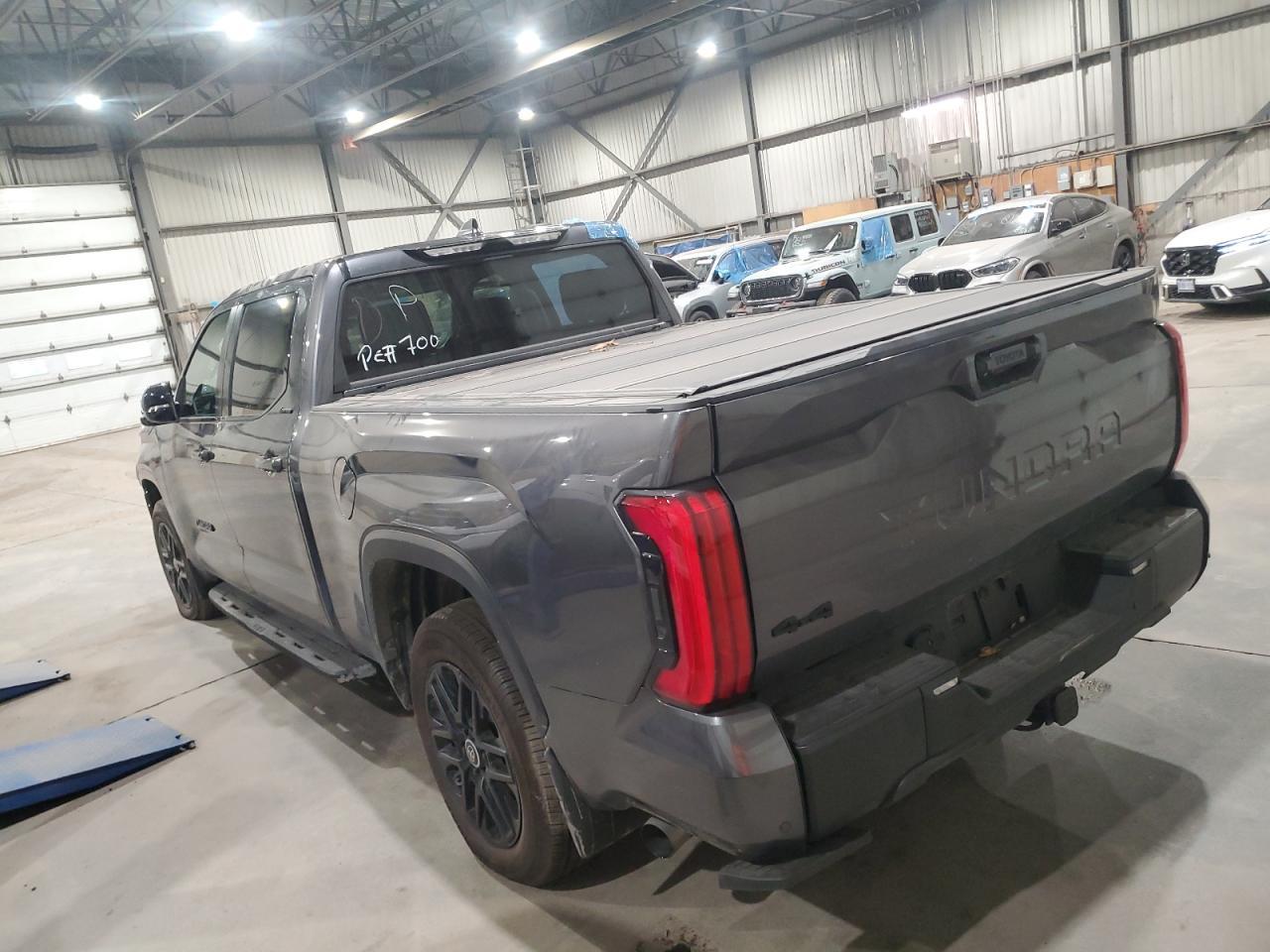 2024 Toyota Tundra Crewmax Platinum - zdjęcie 2