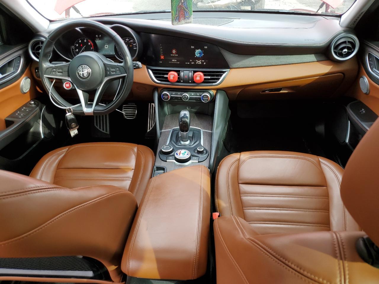 2019 Alfa Romeo Giulia Ti - zdjęcie 8