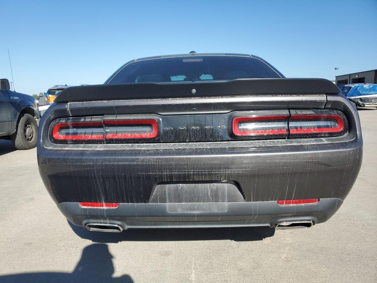 2021 Dodge Challenger Sxt - zdjęcie 6