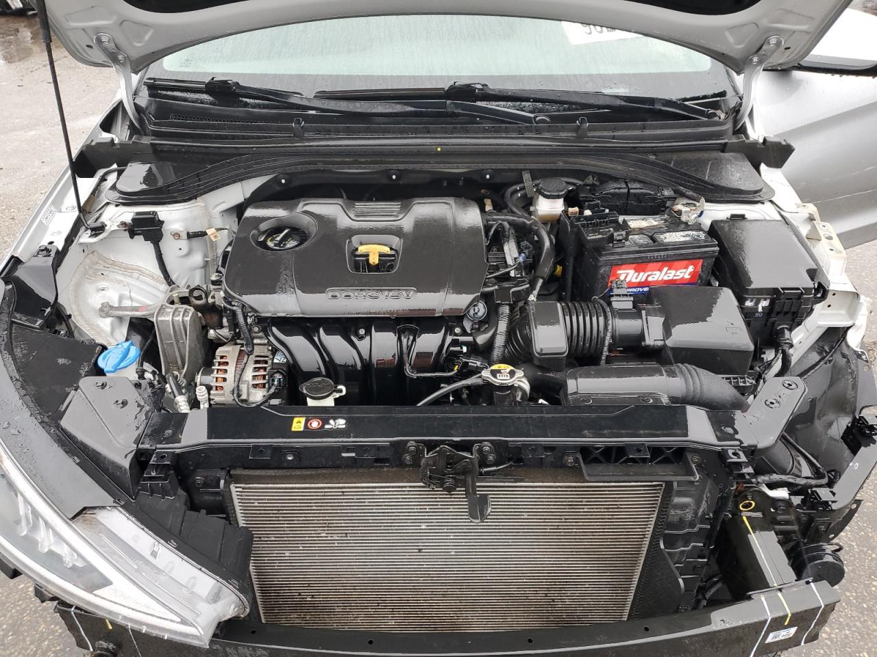 2020 Hyundai Elantra - zdjęcie 11