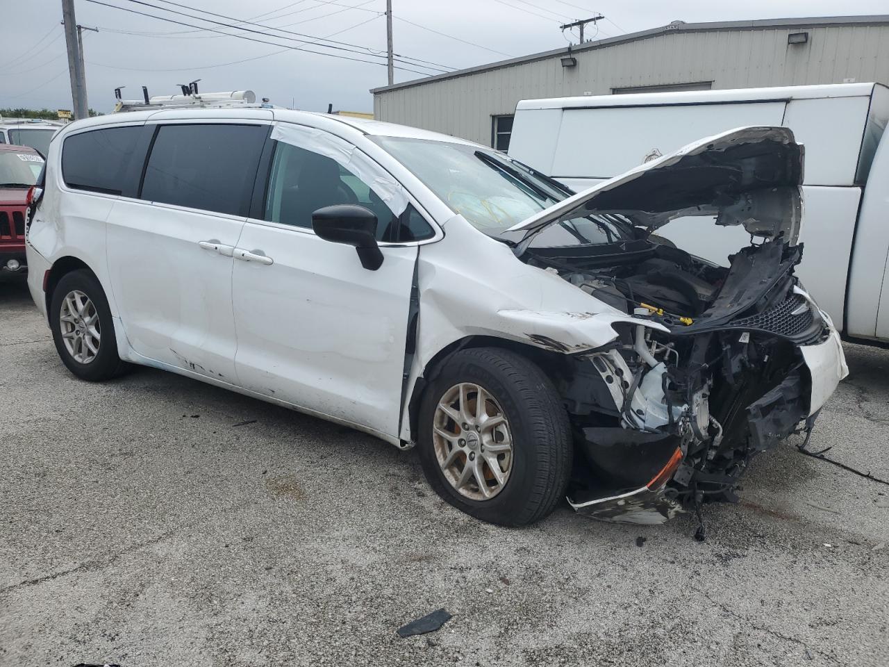 2024 Chrysler Voyager Lx - zdjęcie 4