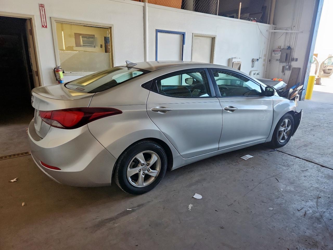 2015 Hyundai Elantra - zdjęcie 3
