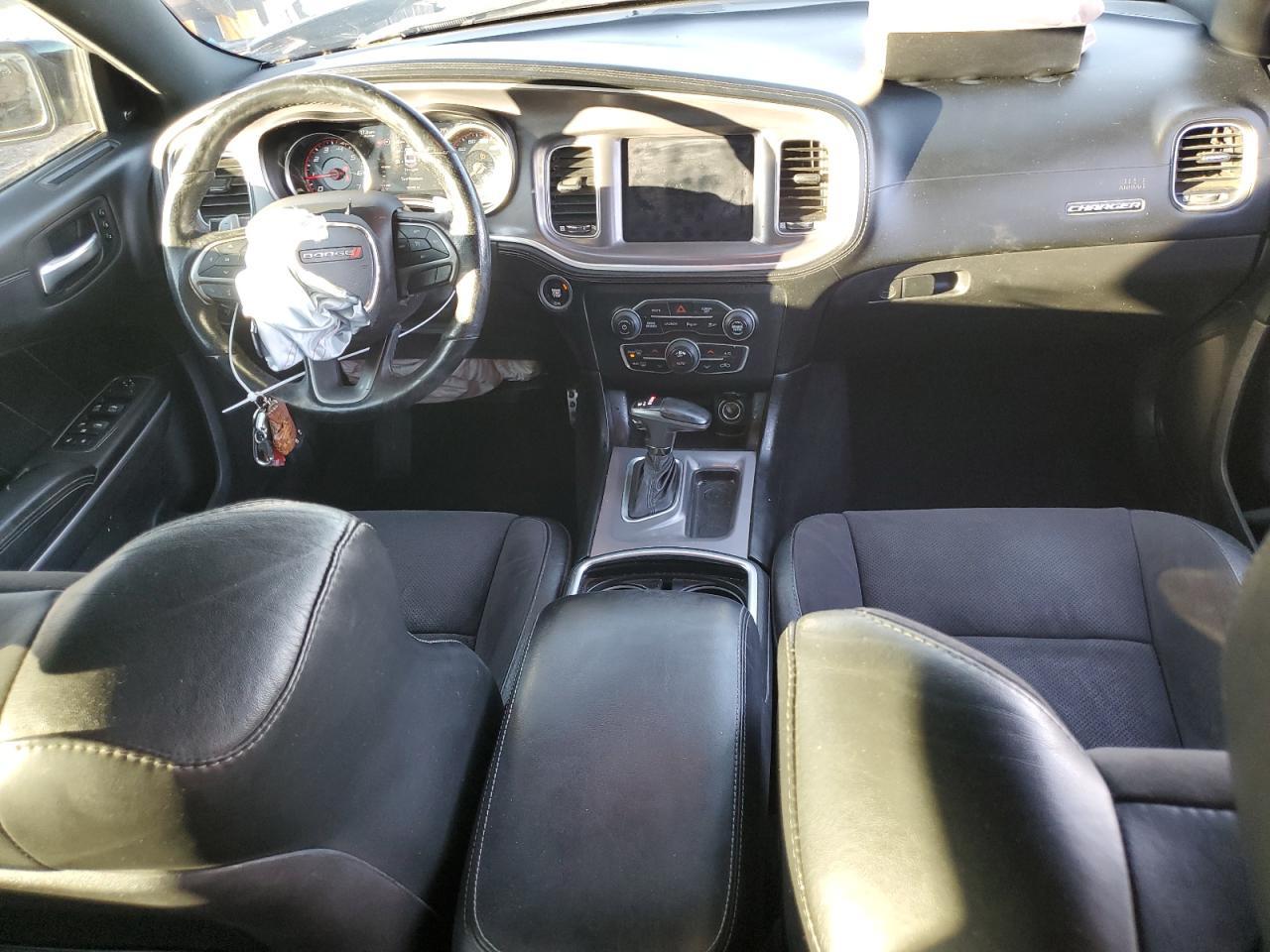 2019 Dodge Charger Scat Pack - zdjęcie 8