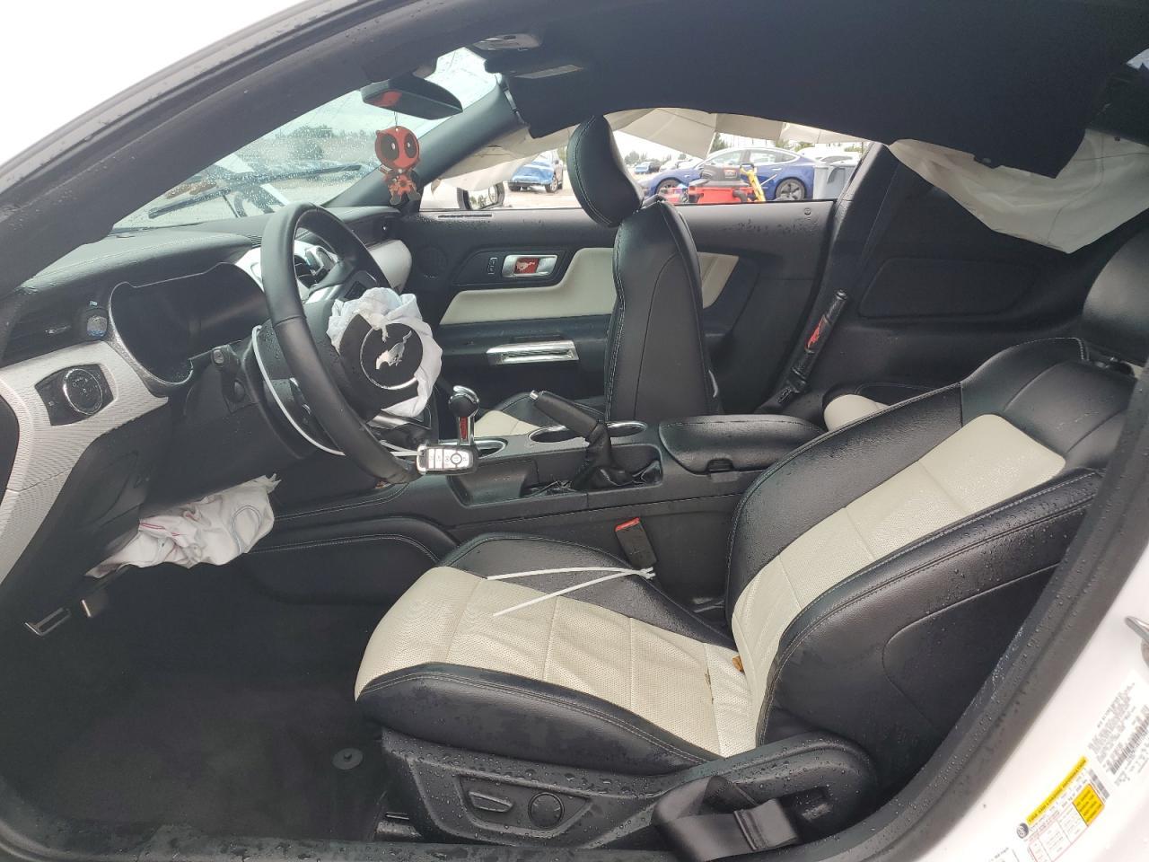 2022 Ford Mustang Gt - zdjęcie 7