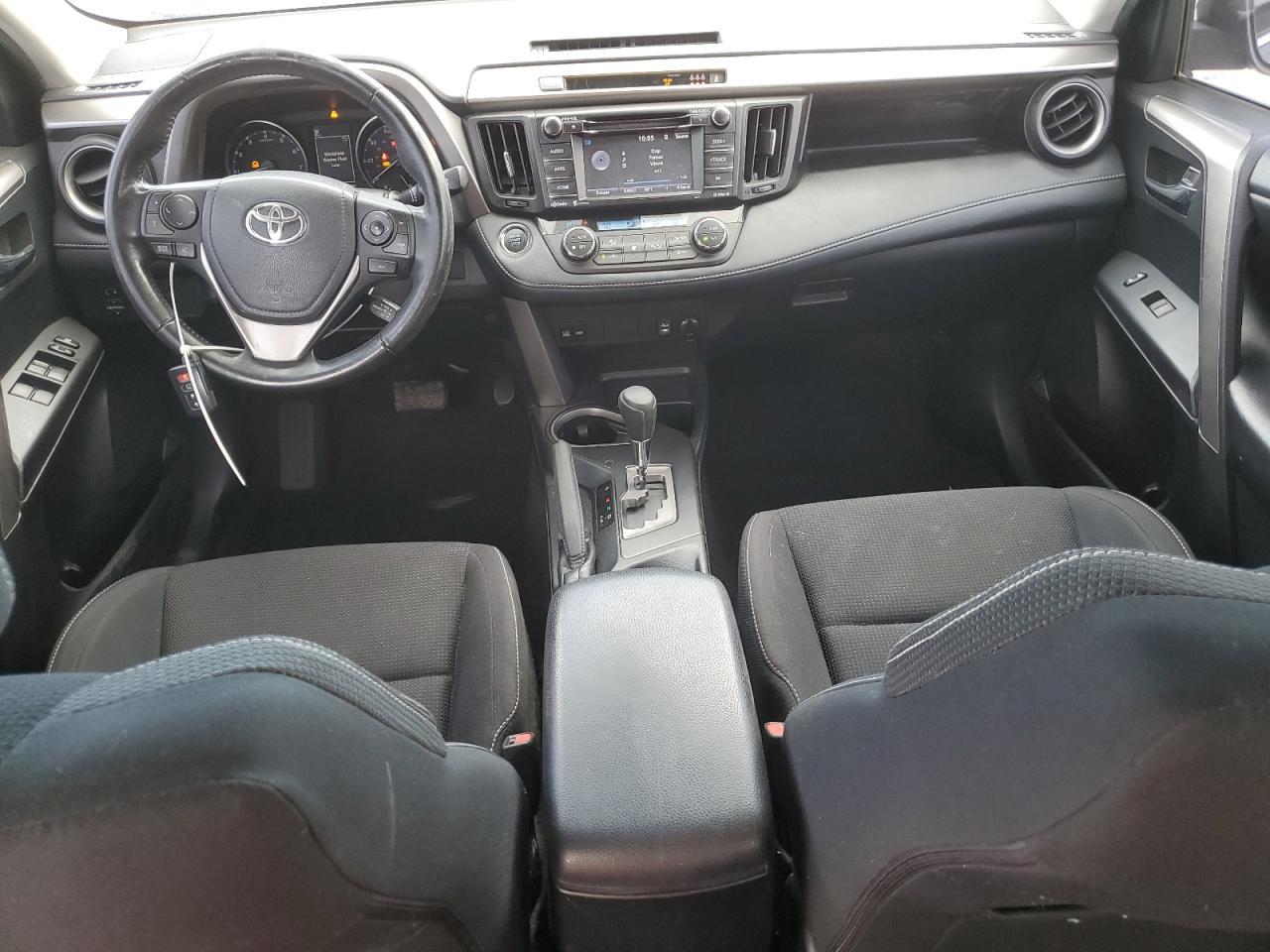2018 Toyota RAV 4 - zdjęcie 8
