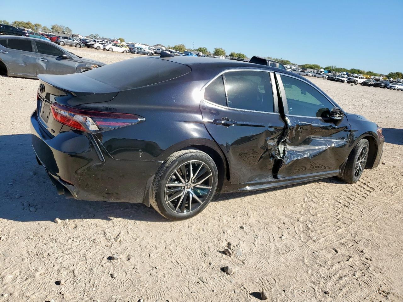 2024 Toyota Camry - zdjęcie 3