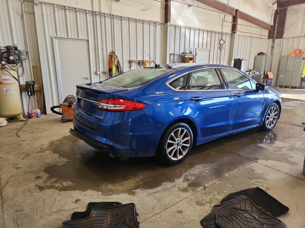 2017 Ford Fusion Titanium Phev - zdjęcie 3
