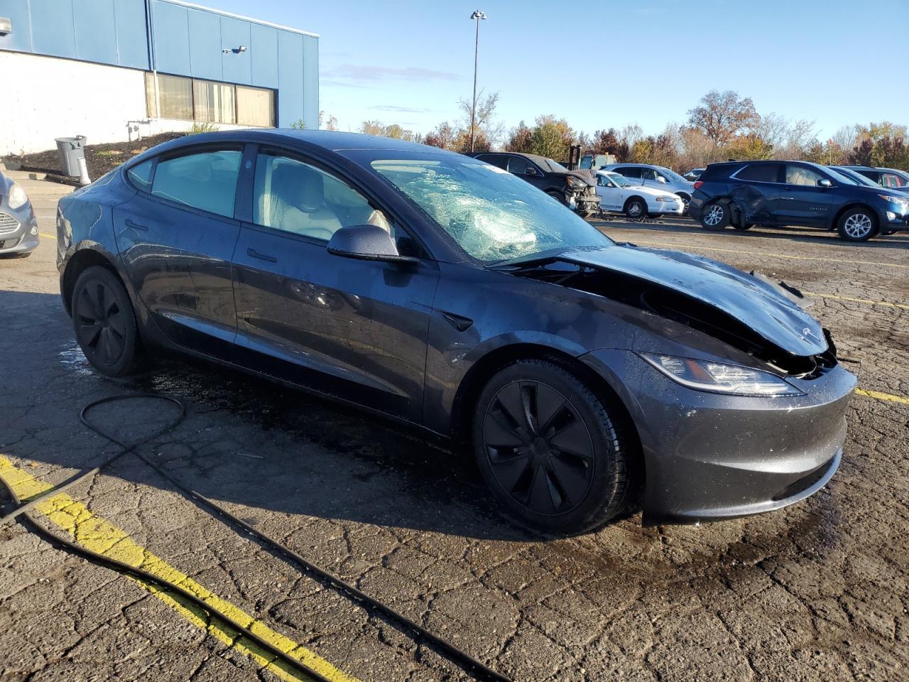 2024 Tesla Model 3 - zdjęcie 4