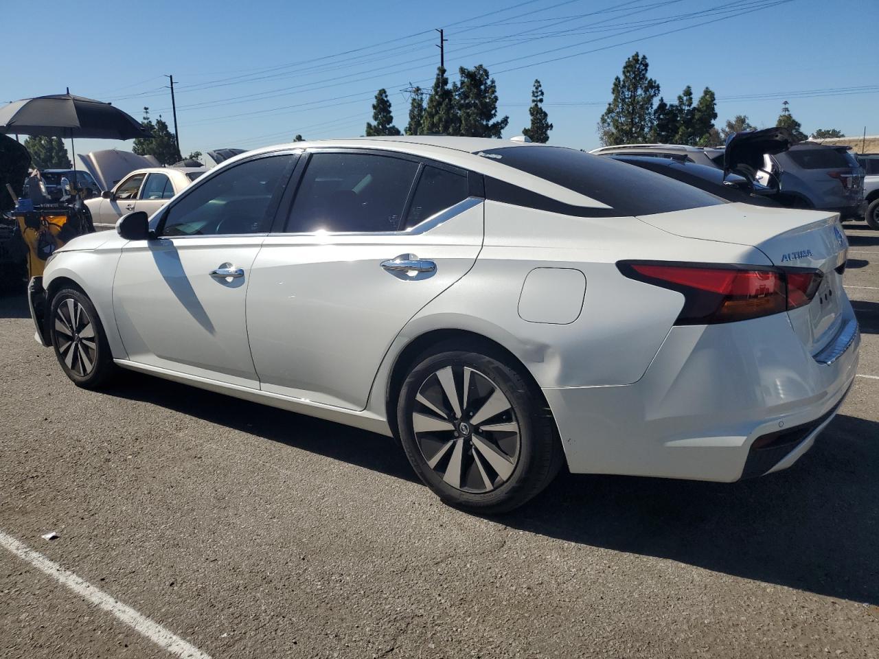 2019 Nissan Altima - zdjęcie 2
