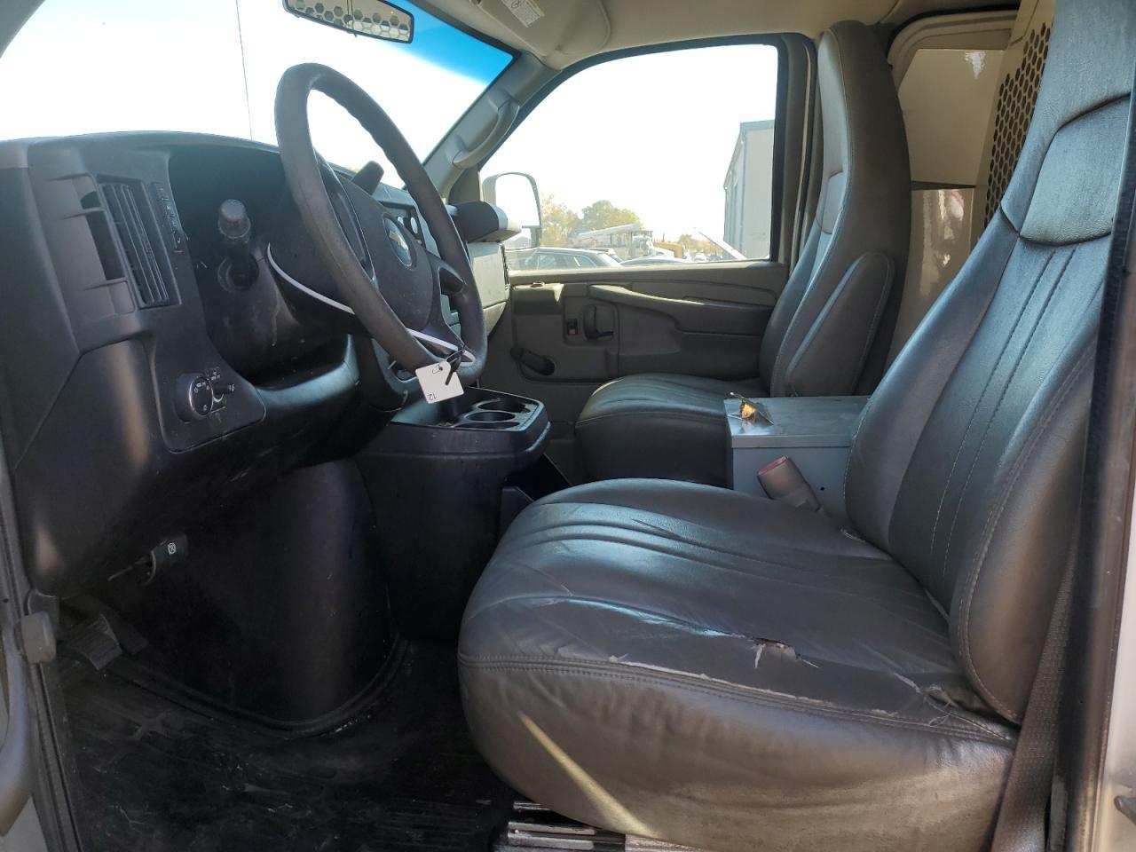 2014 Chevrolet Express G2500 - zdjęcie 7