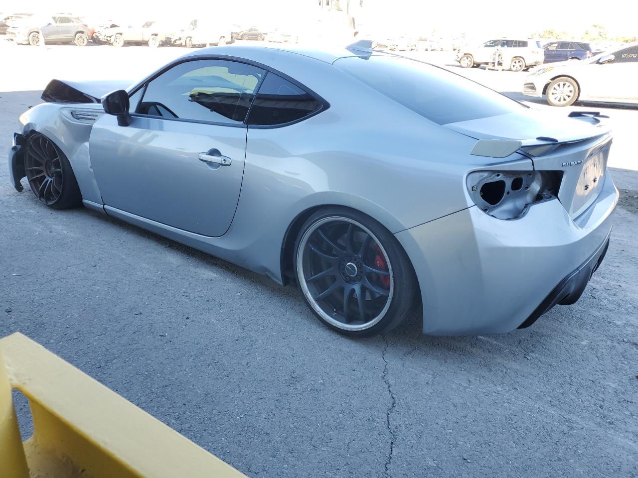 2018 Subaru Brz 2.0 Limited - zdjęcie 2