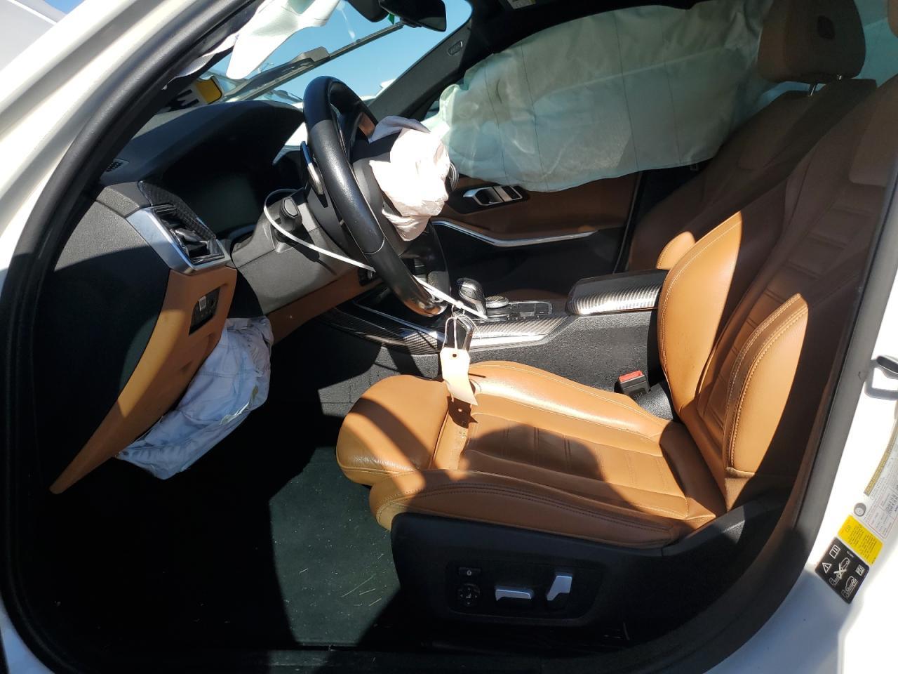 2020 BMW Seria 3 - zdjęcie 7