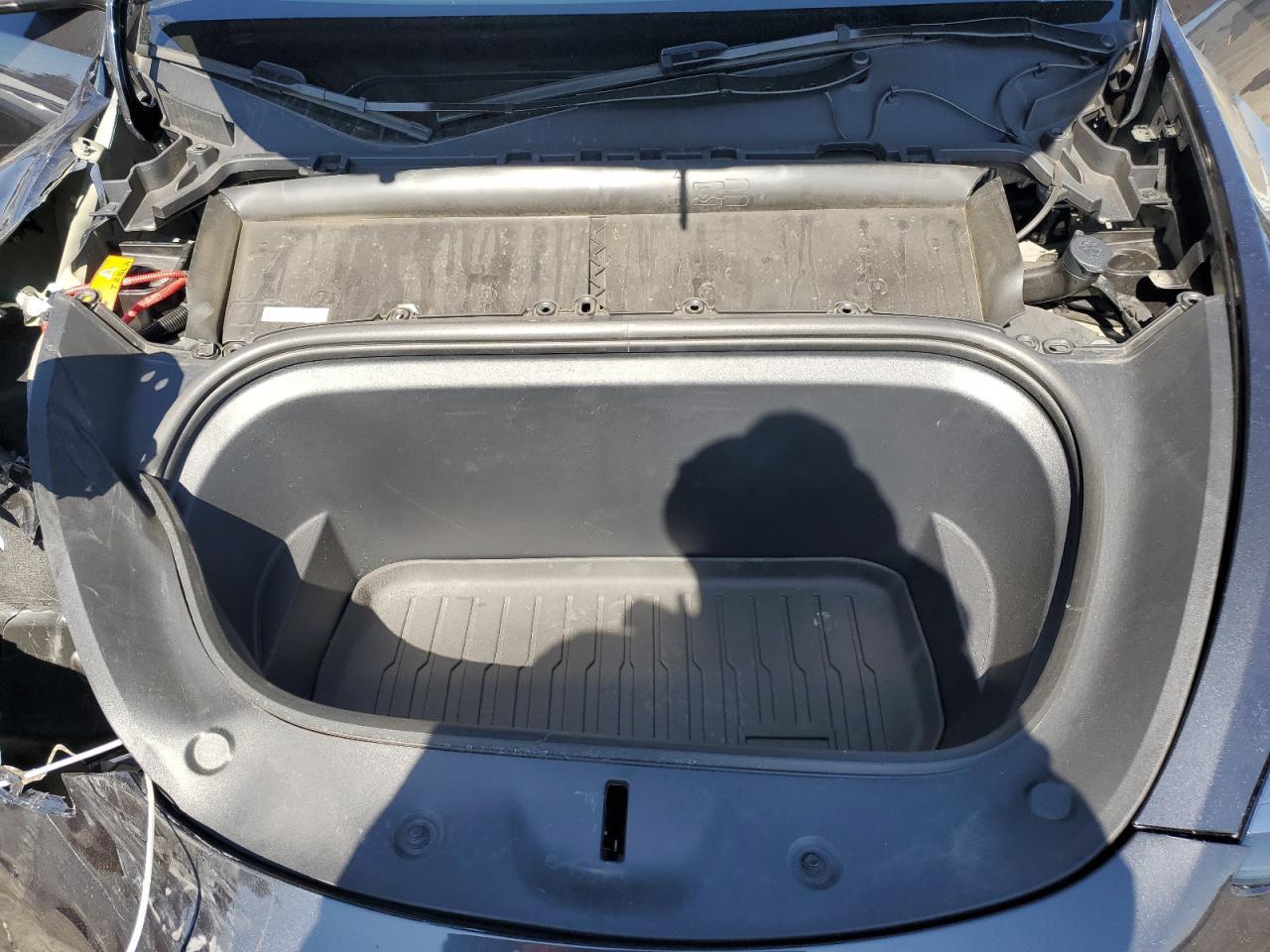 2025 Tesla Model Y - zdjęcie 11