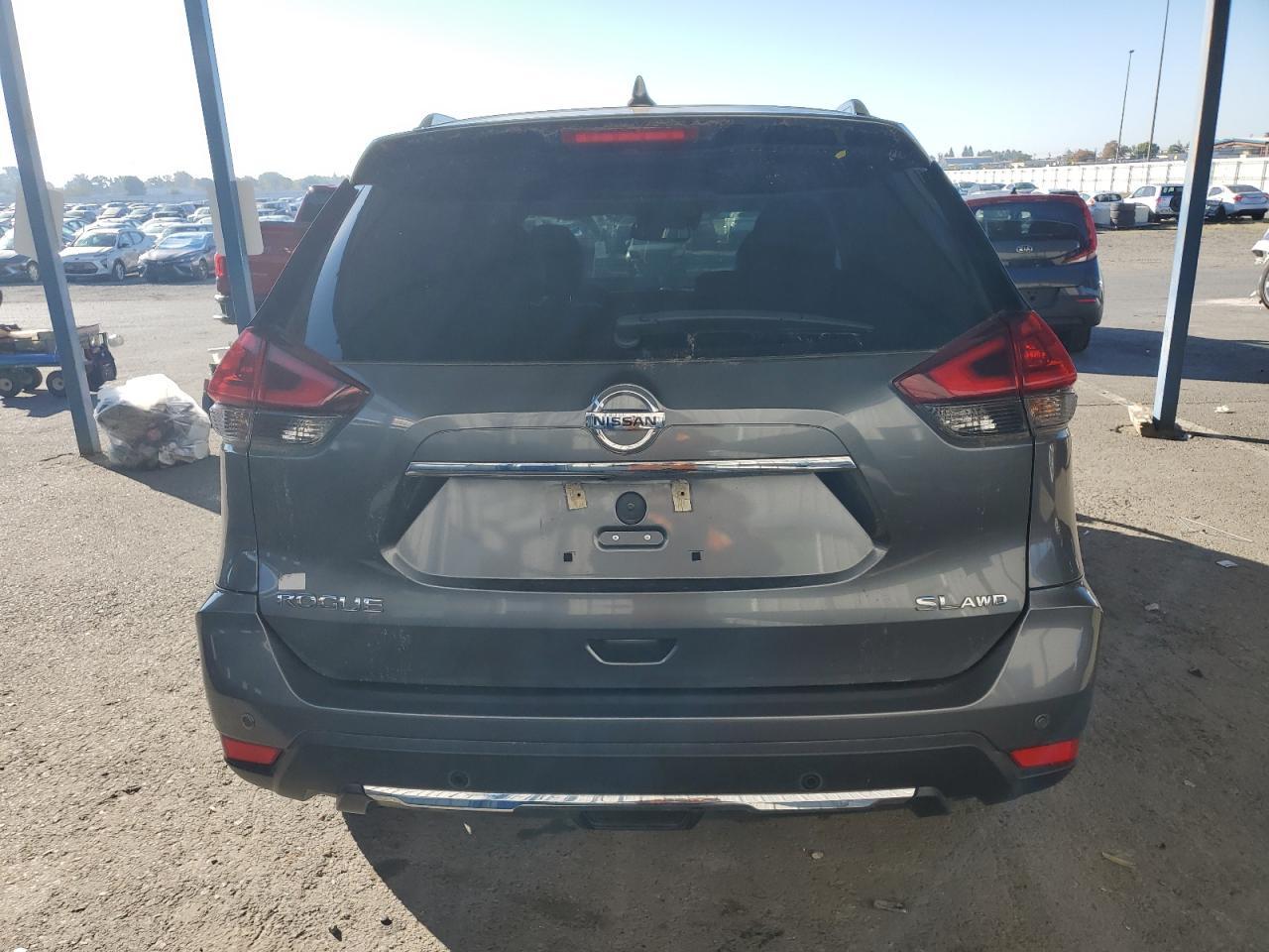2020 Nissan Rogue S - zdjęcie 6