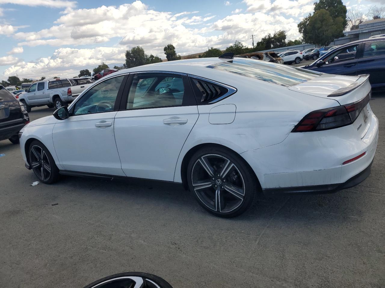 2023 Honda Accord - zdjęcie 2