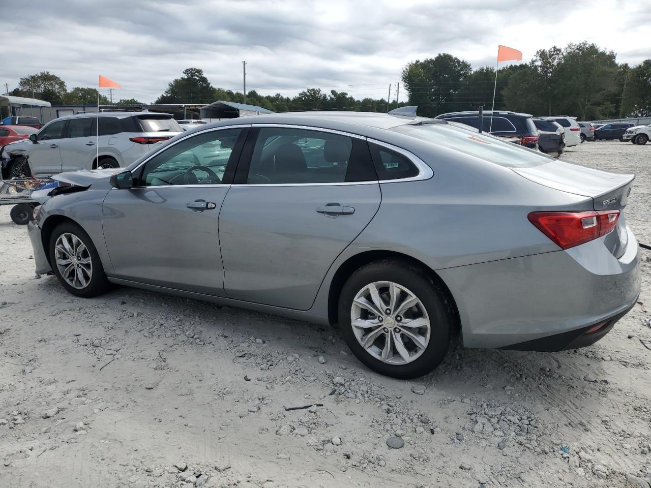 2024 Chevrolet Malibu Lt - zdjęcie 2