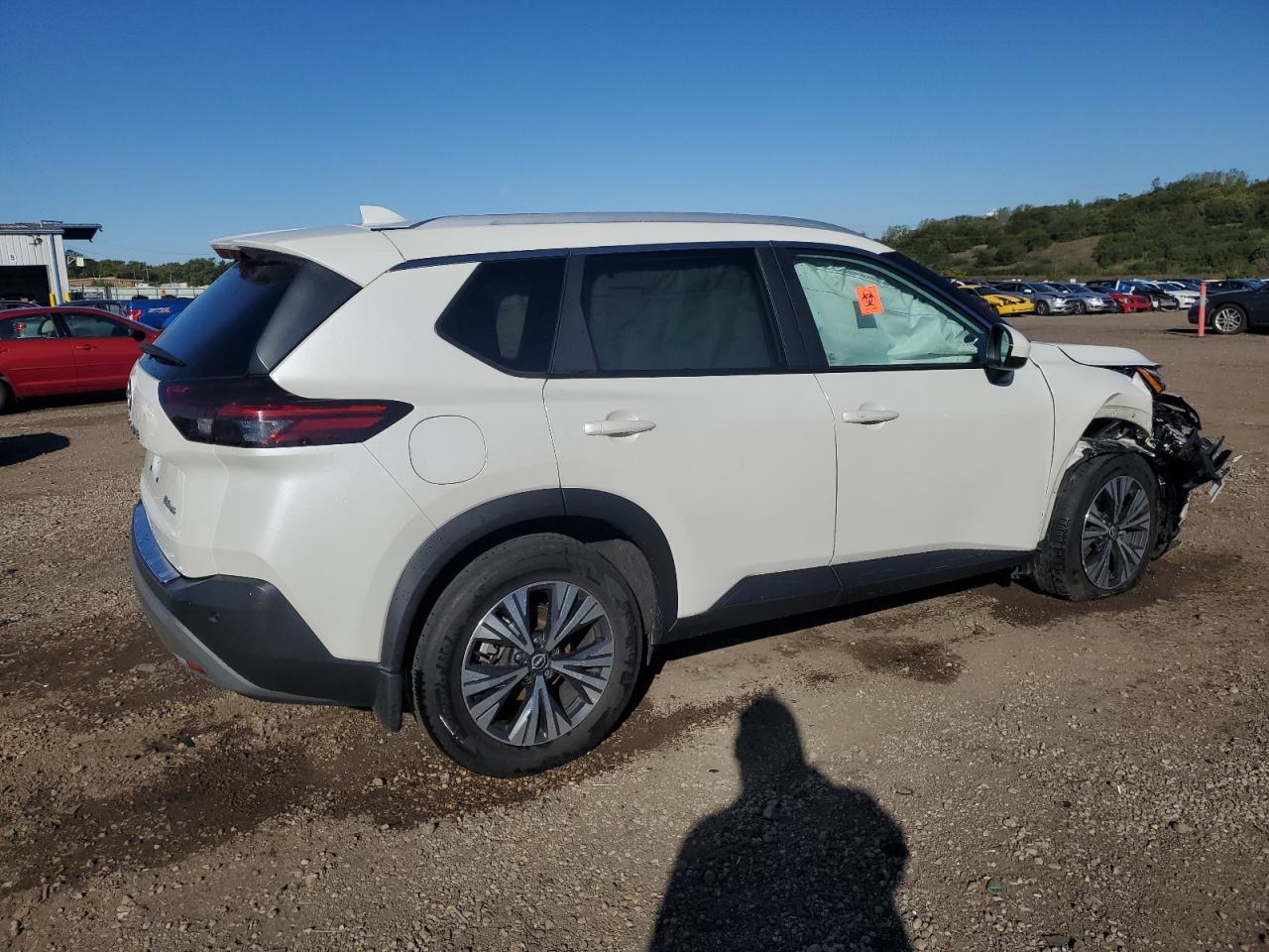 2023 Nissan Rogue Sv - zdjęcie 3