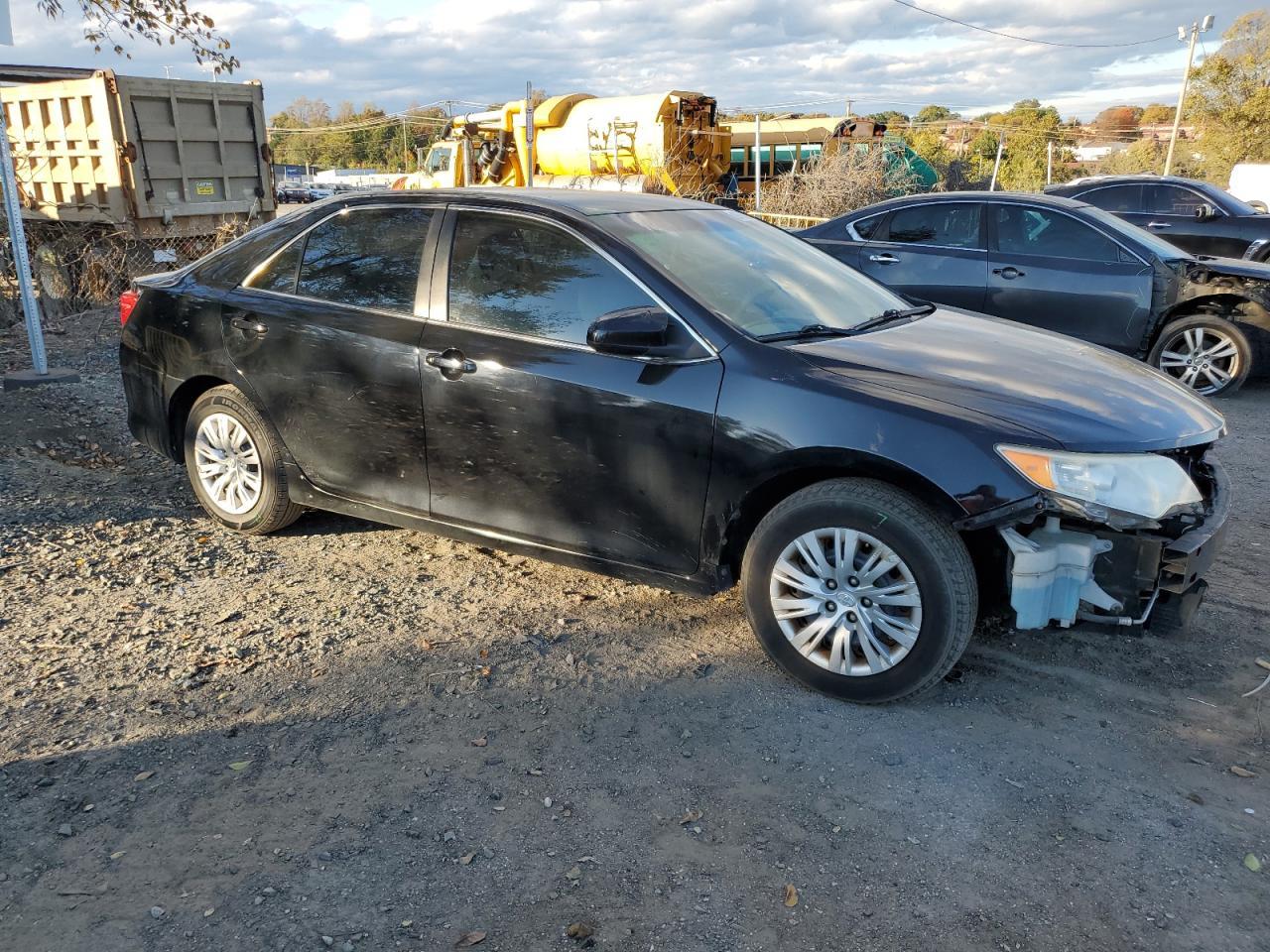 2013 Toyota Camry - zdjęcie 4