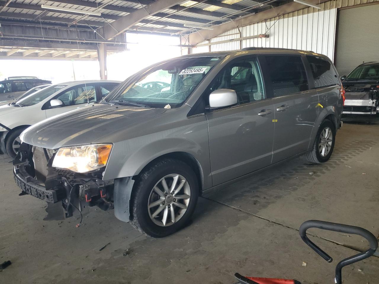 2019 Dodge Caravan - zdjęcie główne