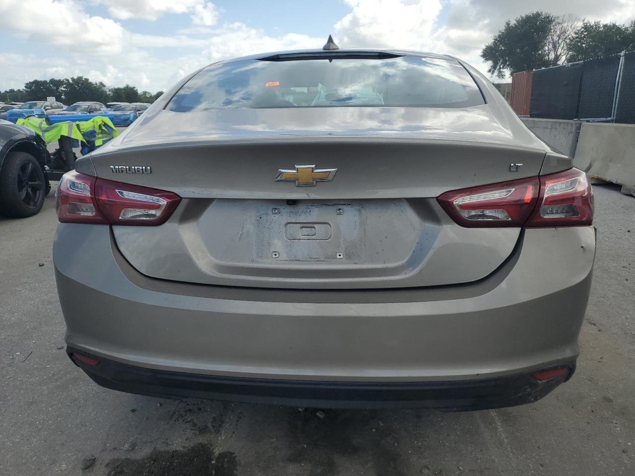 2022 Chevrolet Malibu Lt - zdjęcie 6