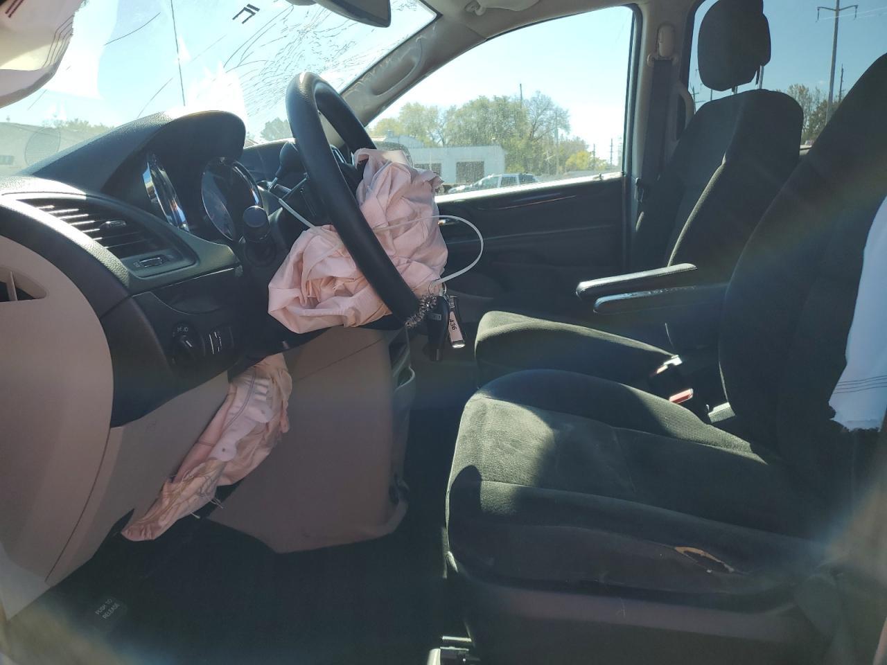 2019 Dodge Caravan - zdjęcie 7