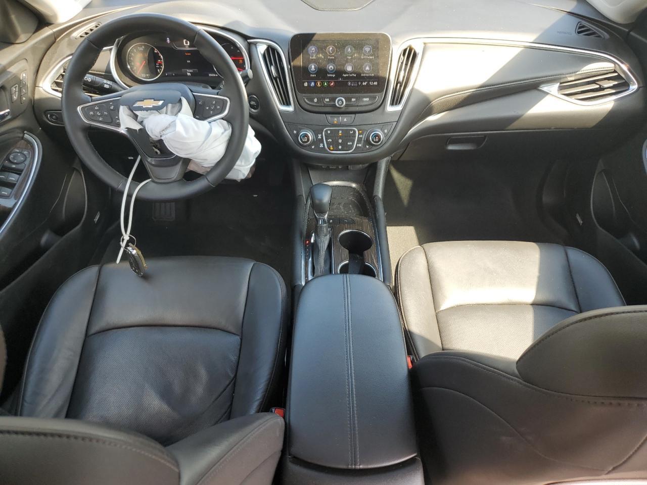 2024 Chevrolet Malibu Premier - zdjęcie 8