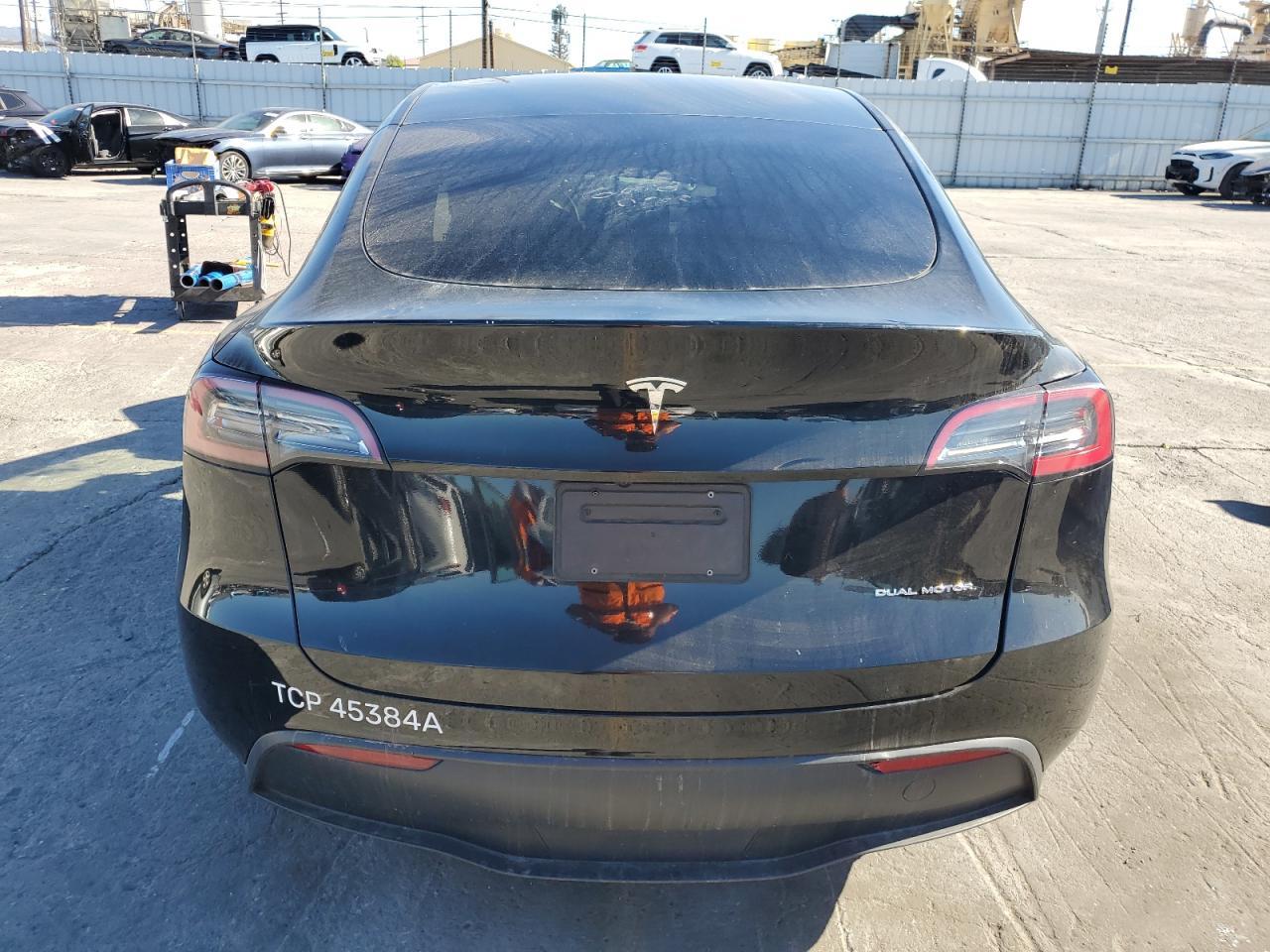2024 Tesla Y - zdjęcie 6
