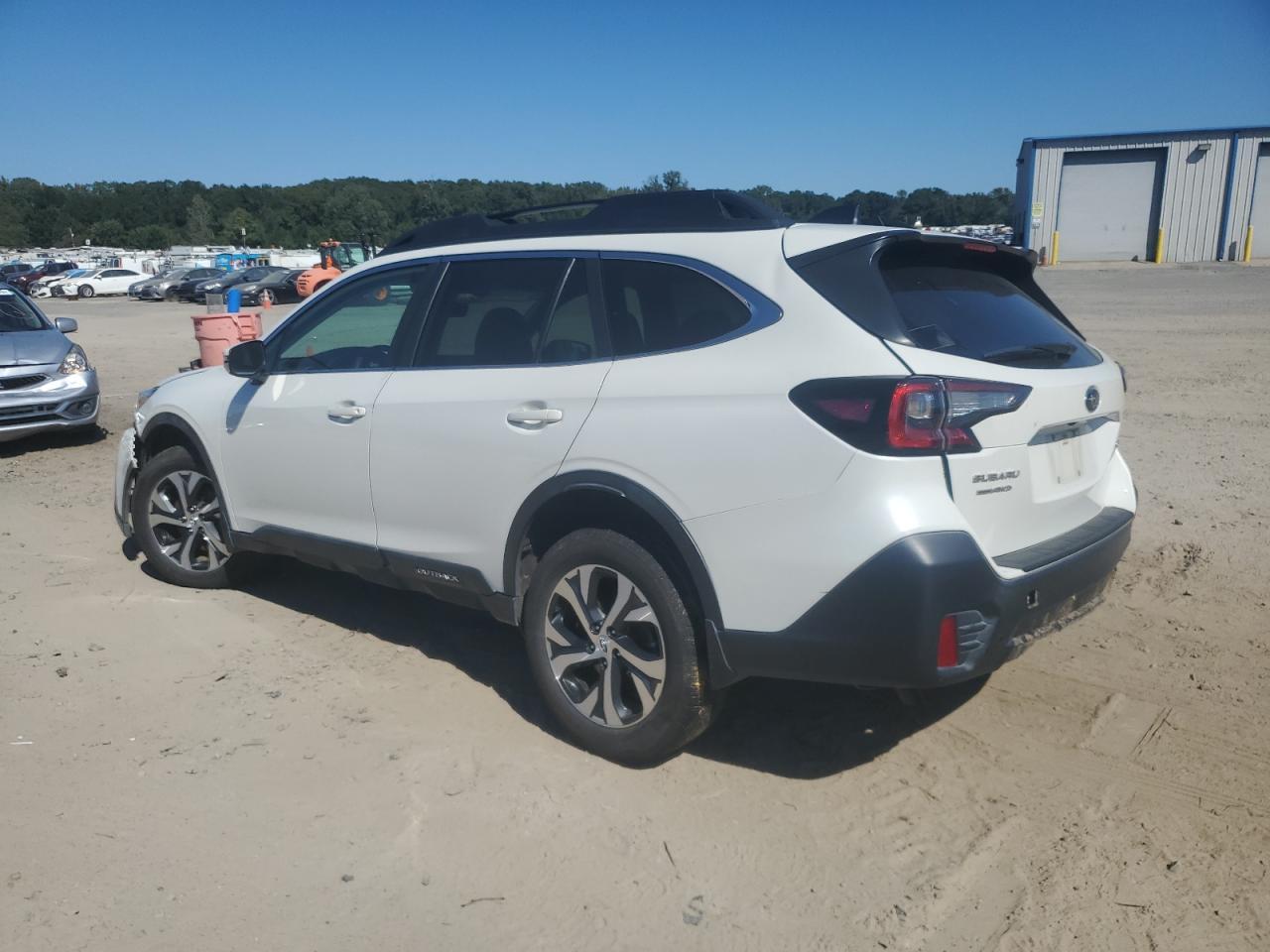 2020 Subaru Outback - zdjęcie 2