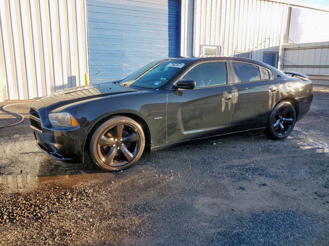 2014 Dodge Charger R - zdjęcie główne